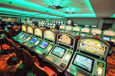 Piden suspender un llamado a licitaci�n para casinos en el interior