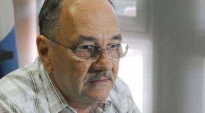 El gobernador a cargo vet� la pr�rroga de la ley de pase a planta