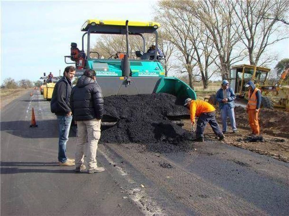 �Hace dos a�os dijimos que la 65 se iba a repavimentar, y la obra ya est� terminada�