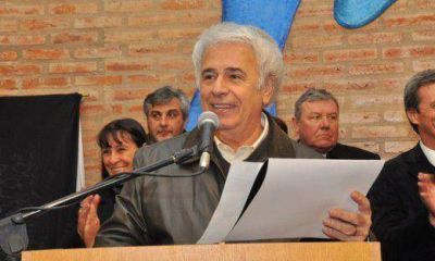 De la Sota trae el desfile del 2 de Abril a la Capital y convoca al PJ a dar marco