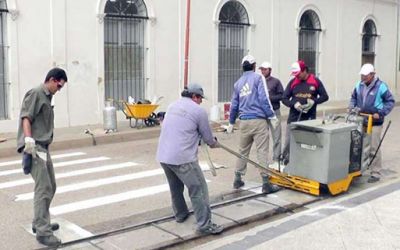 Refuerzan el pintado de las sendas peatonales