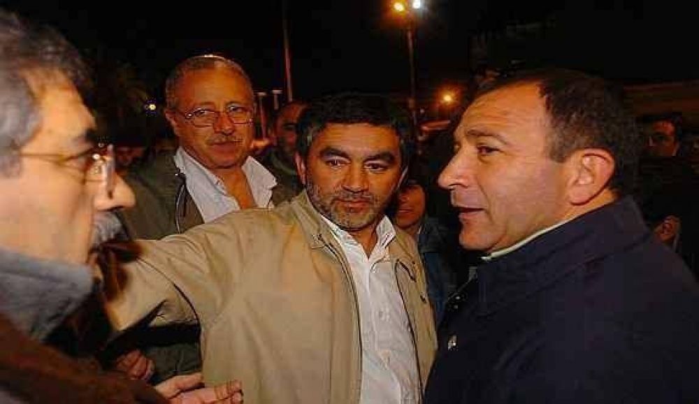 Radicales J ya negocian con Mestre