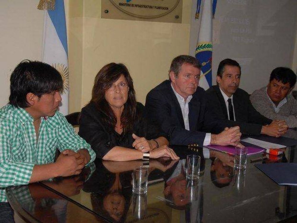 Firmaron acuerdo para identificar nuevas �reas productivas en la Puna