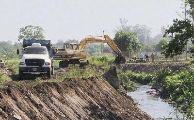 Tareas de mantenimiento en el Barrio Asentamiento San Jos� Obrero