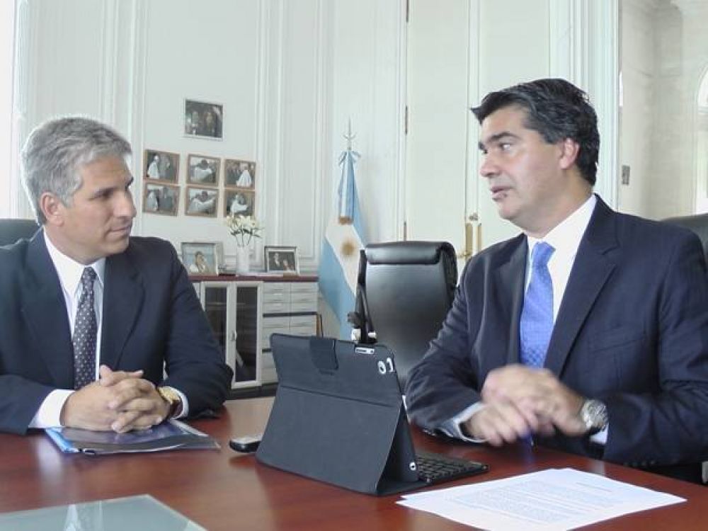 Poggi y Capitanich acordaron una agenda para avanzar en la deuda no judicializada