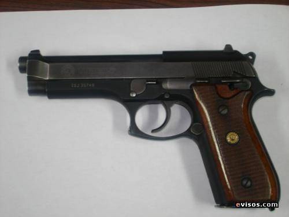 Un menor de 15 a�os asalt� a un hombre y amenaz� a polic�as con un arma de fuego