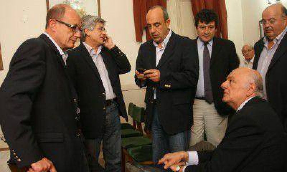Presupuesto alternativo: senadores radicales dieron por cerrada la negociaci�n con el Gobierno