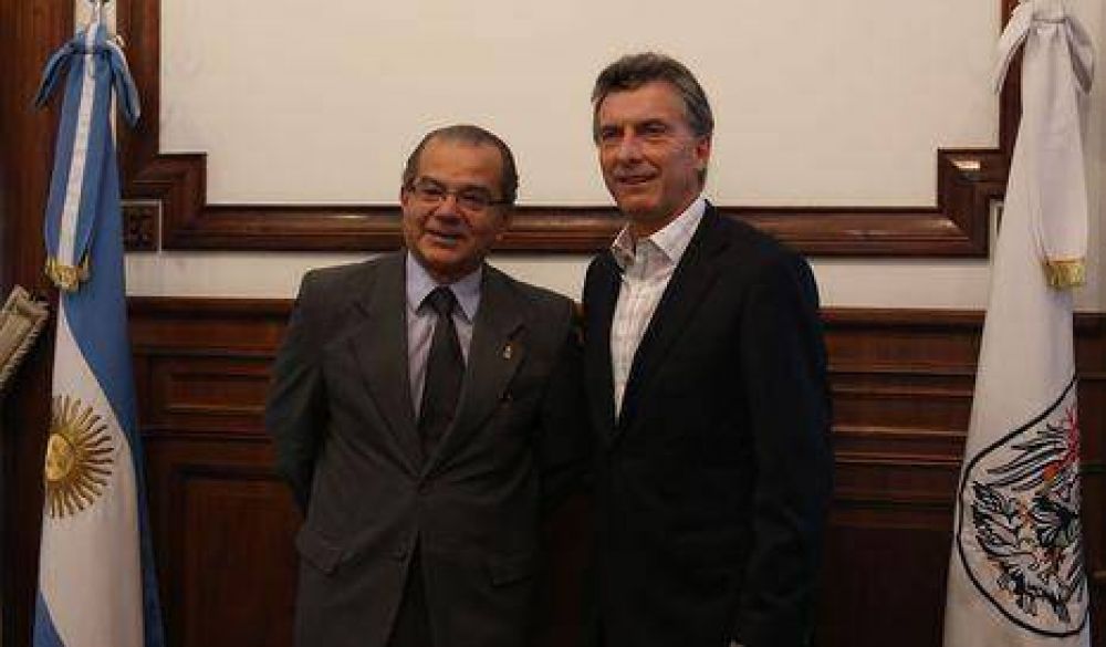La Ciudad firm� convenio con municipio chaque�o de Roque S�enz Pe�a