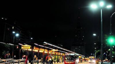 Cambian por l�mparas LED las viejas luces de las calles