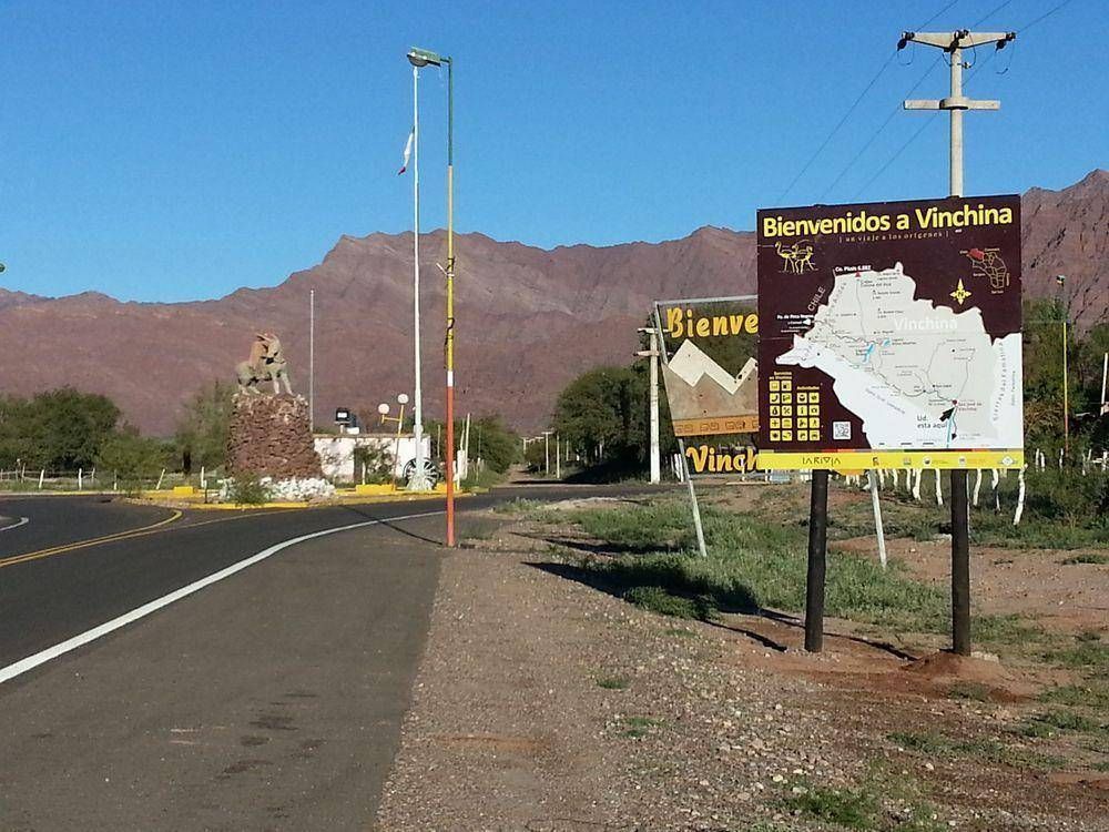 Nueva carteler�a en la reserva natural Laguna Brava