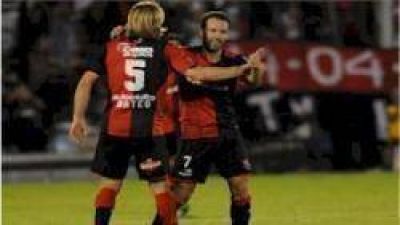 Newell's le gan� a Nacional en Montevideo