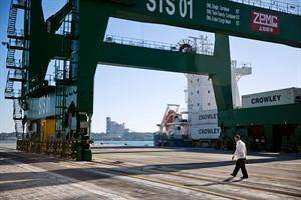 Por la crisis, Cuba abre casi toda su econom�a a la inversi�n extranjera