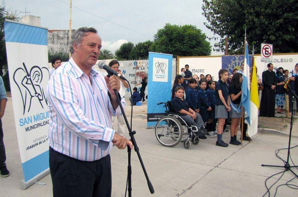 Se inaugur� un nuevo asfalto en Bella Vista