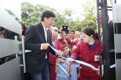 Posse inaugur� la delegaci�n municipal para Villa Adelina