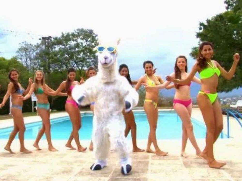 La Llama que baila en el teatro