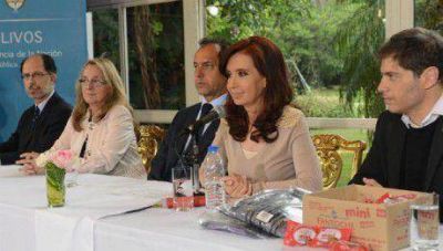 Cristina: �Tres millones de pesos no reintegrables para Parques Industriales�