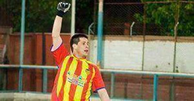 Valenciano gan� y qued� solo al tope de las posiciones