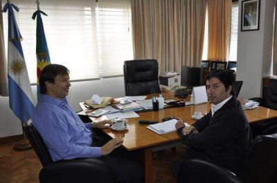 Reuni�n entre Omar Seoane y el Director del Instituto de Previsi�n Social (IPS) de la provincia