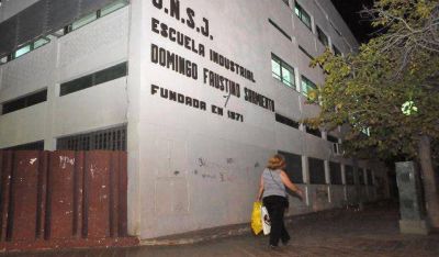 ADICUS y alumnos se niegan a recuperar clases los s�bados