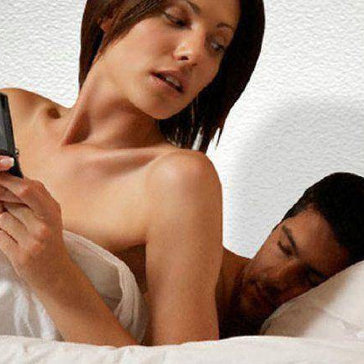 Cada vez más adultos utilizan el celular para tener sexo a distancia