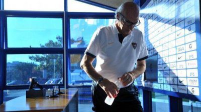 Bianchi no confirm� el equipo y no quiso meterse en el 'tema Riquelme'