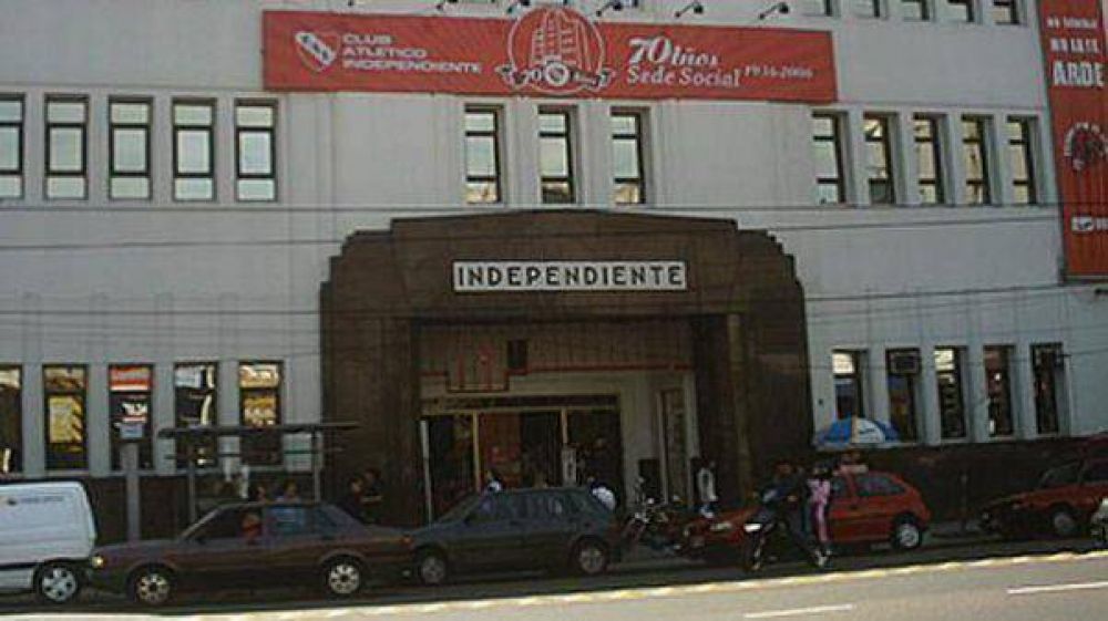 La Comisi�n Directiva de Independiente acord� adelantar las elecciones