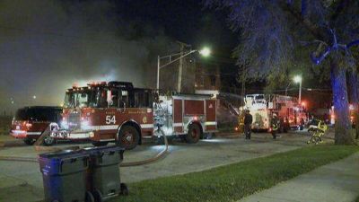 Voraz incendio en un edificio en Houston