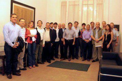 Tigre se re�ne con empresas de servicios para optimizar los trabajos en el distrito 