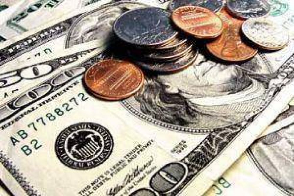 El BCRA compr� u$s 200 millones y el d�lar oficial subi� a $ 8,015