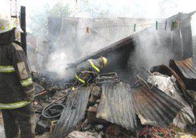Un incendio consumi� por completo un galp�n