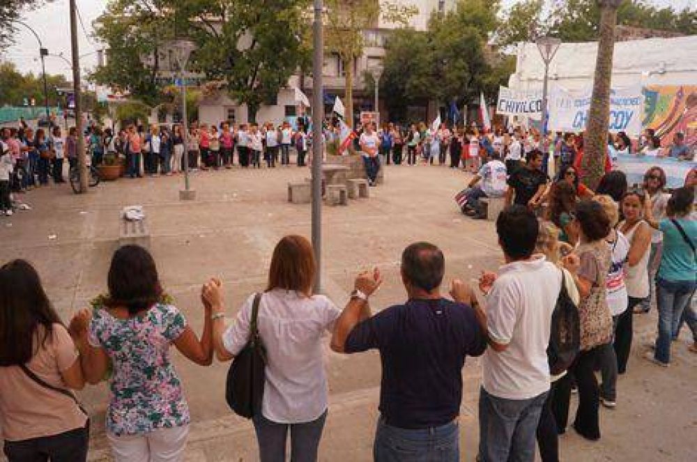 Marcha y asamblea del Frente Gremial en Chivilcoy 