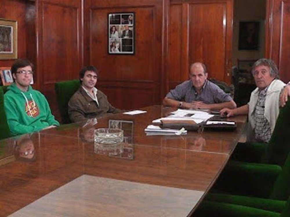 Dirigentes de la LMH fueron recibidos por funcionarios municipales