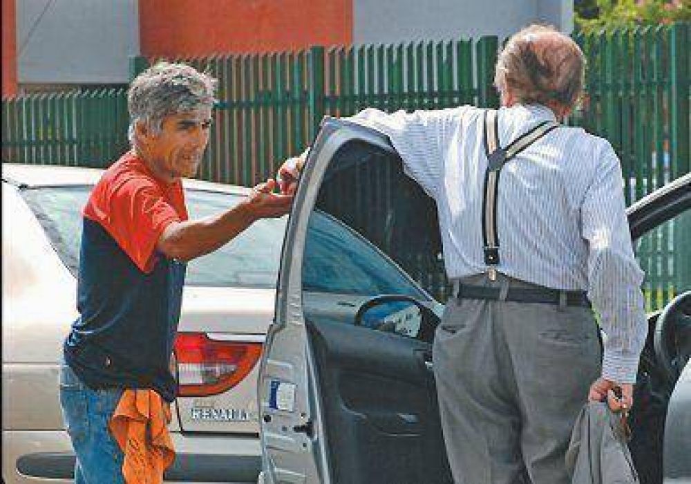 Trapitos: la oposici�n present� proyectos alternativos