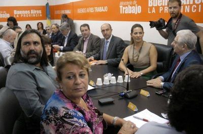 Gobierno ofreci� mejora salarial y el lunes podr�an comenzar las clases