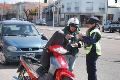 Secuestran m�s de 20 motos en los controles de tr�nsito