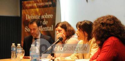Debate sobre salud mental en Caja de Psic�logos