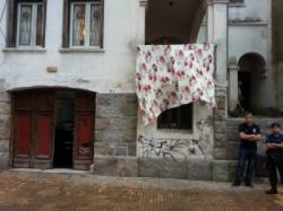 Intervienen en una vivienda donde se produjeron varios hechos delictivos