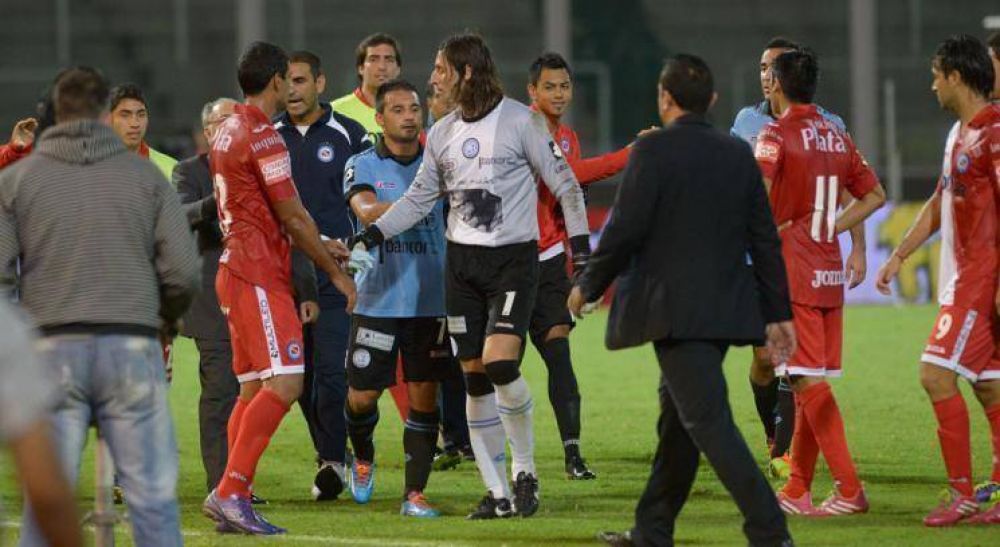 Olave, despu�s del empate ante Argentinos: "No jugamos bien y nos vamos con bronca"