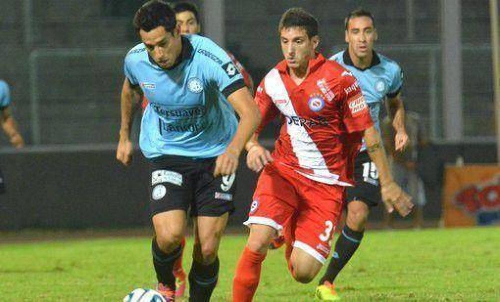 Belgrano sigue sin ganar en casa