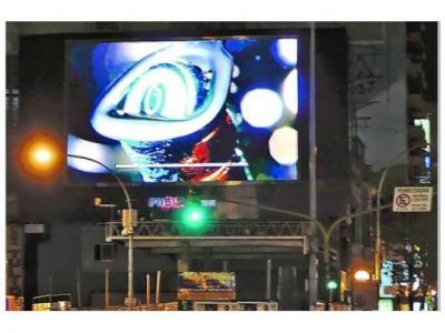Piden remover carteles led en Crespo por perjudicar la visi�n