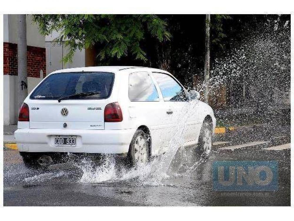 Se llam� a licitaci�n para reparar las calles de Paran�