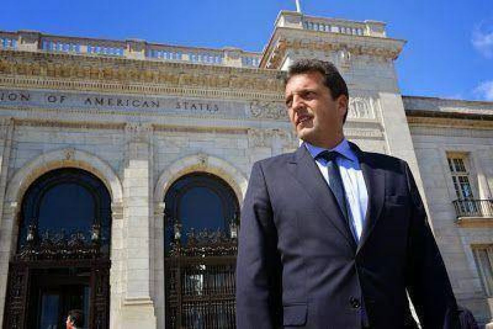 MASSA: "EL ESTADO TAMBI�N TIENE QUE HACER UN ESFUERZO PARA DEFENDER LOS SALARIOS"