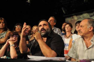 Docentes aceptaron la propuesta salarial y levantan el paro