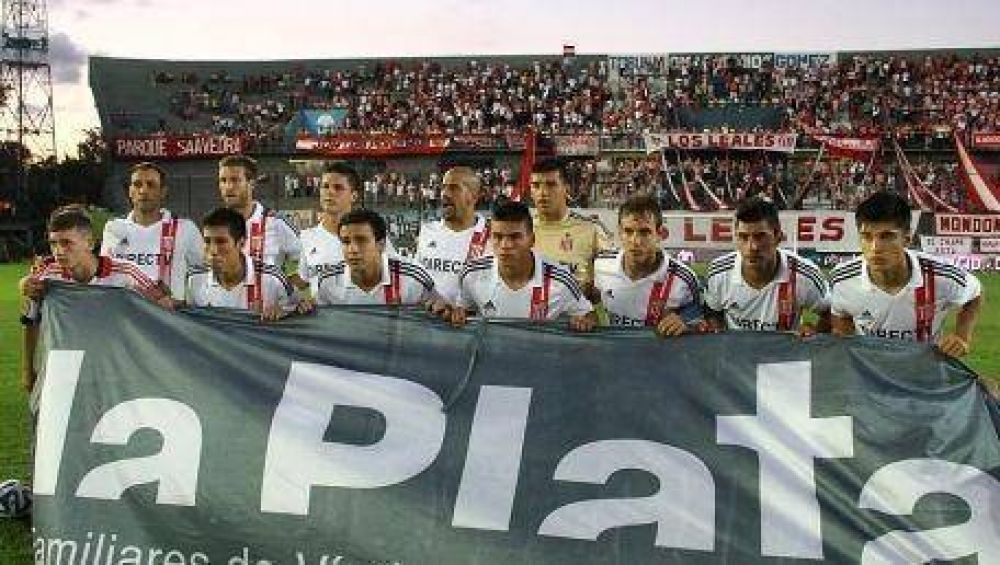 El Pincha, solidario con familiares de inundados