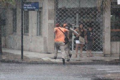 Alerta por lluvias y tormentas fuertes para el sur de C�rdoba