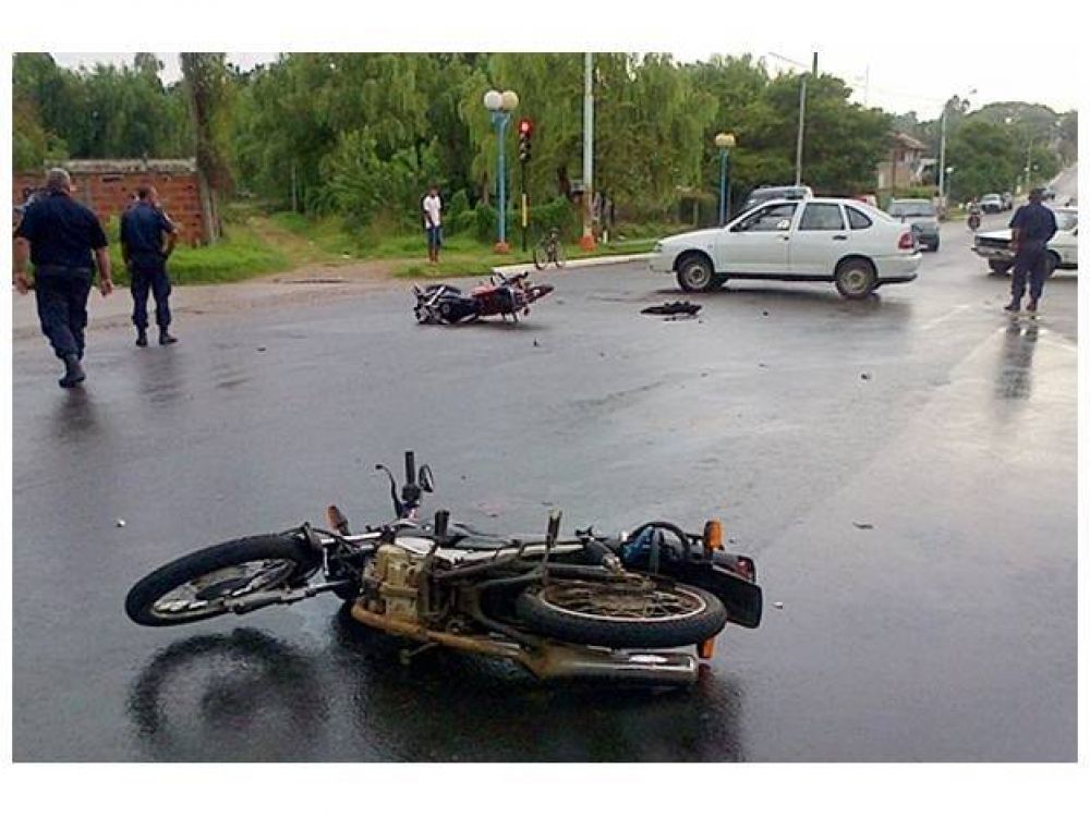 Rob� una moto, choc� con otra y termin� preso