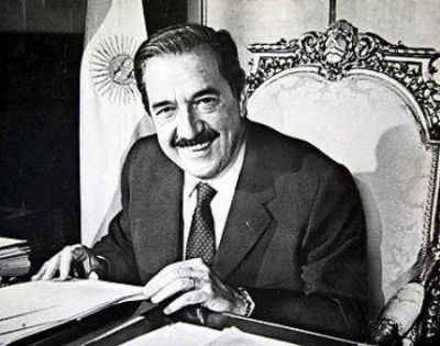 Marplatenses homenajear�n a Ra�l Alfons�n en el 5� aniversario de su fallecimiento 