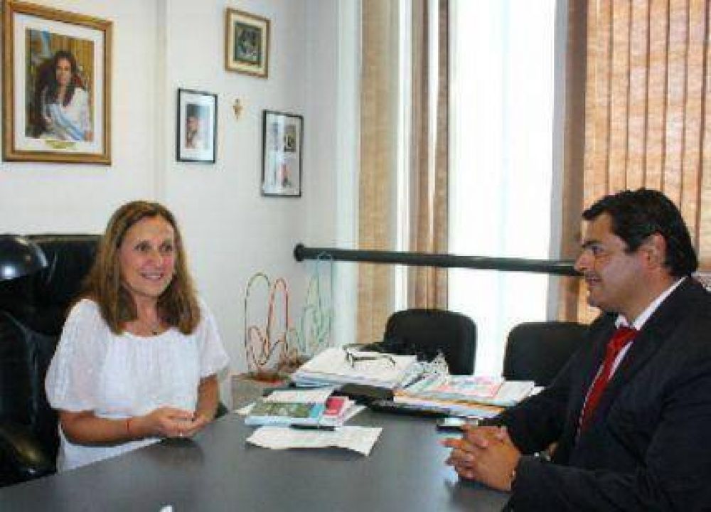 La Provincia y la Legislatura trabajan de manera conjunta en la nueva Ley Org�nica Municipal