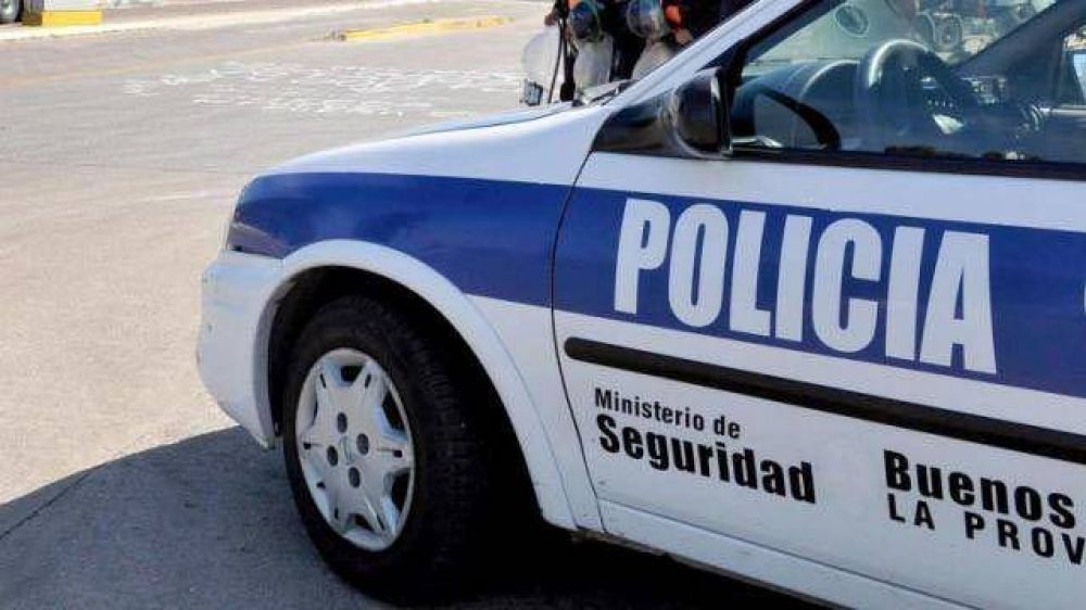 Menor de 16 a�os detenido con un arma de guerra en la entrada a un boliche