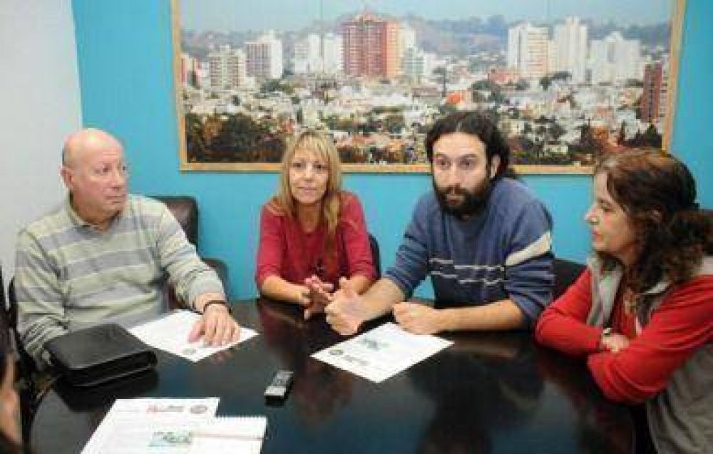 Andrs Zerneri llega a Tandil antes de iniciar el monumento de bronce ms grande del pas